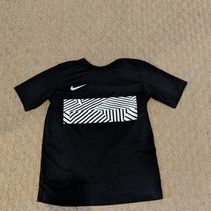 Boy's Small Nike T-shirt